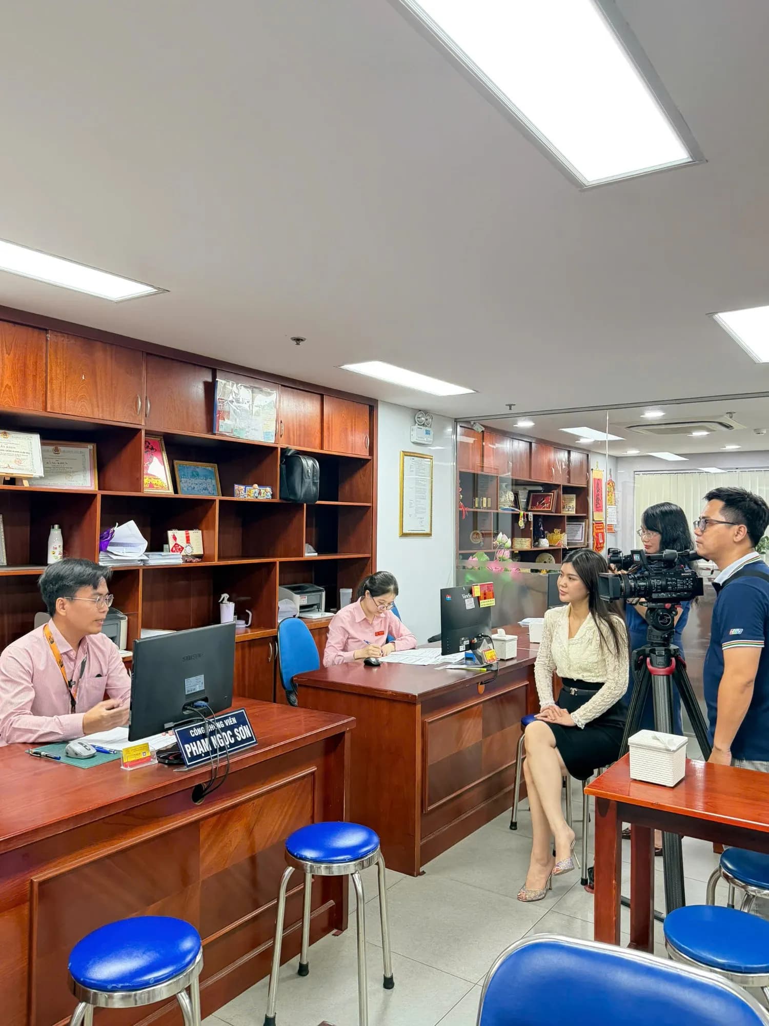 CÔNG CHỨNG ĐIỆN TỬ: VPCC Hoàng Xuân Ngụ đón HTV đến thực hiện chuyên đề Công chứng điện tử — ảnh 4